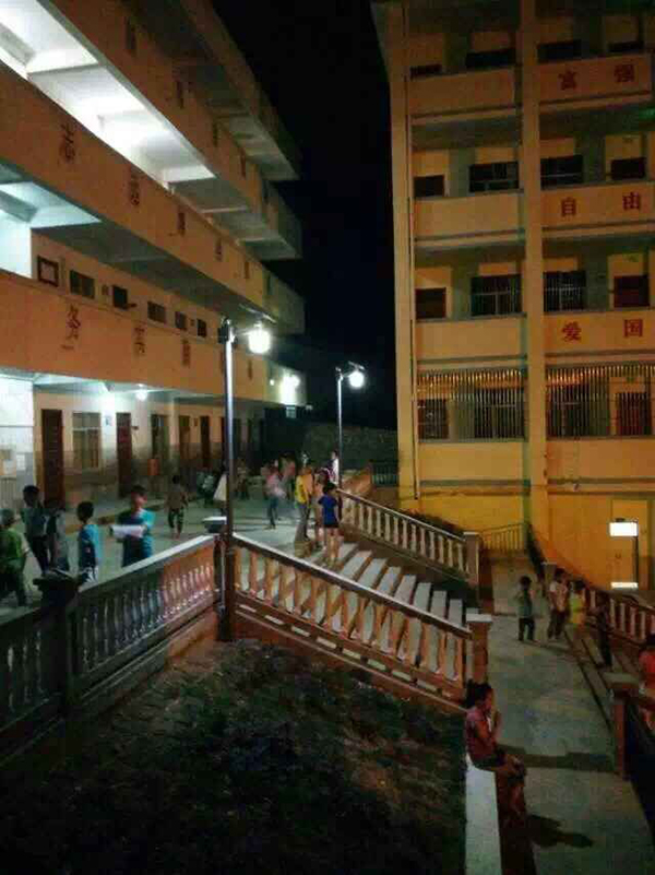 源碼太陽能智慧路燈，太陽能路燈廠家，太陽能路燈價格